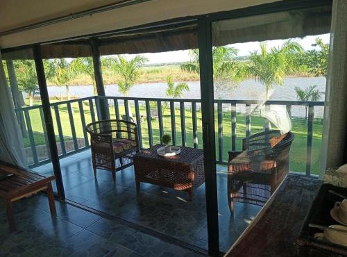 Zambezi Riverfront Chalets, Safari retreat Lower Zambezi, Game Drives, Canoeing, Fishing Boat Cruises