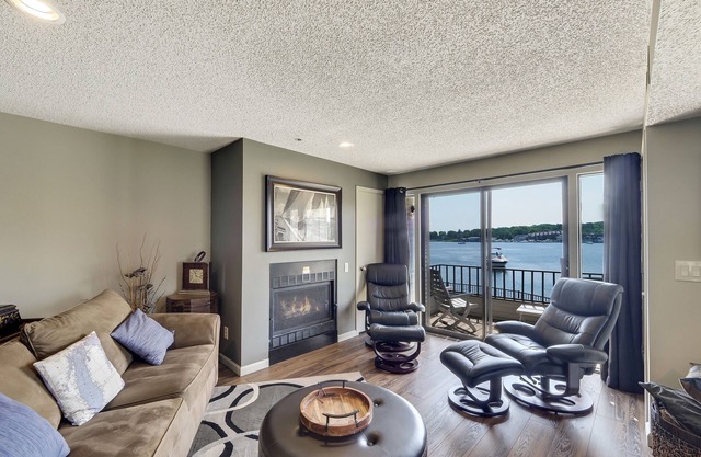Edgewater 114 | Downtown Charlevoix | Pool, Hot Tub, Sauna | Sleeps 4