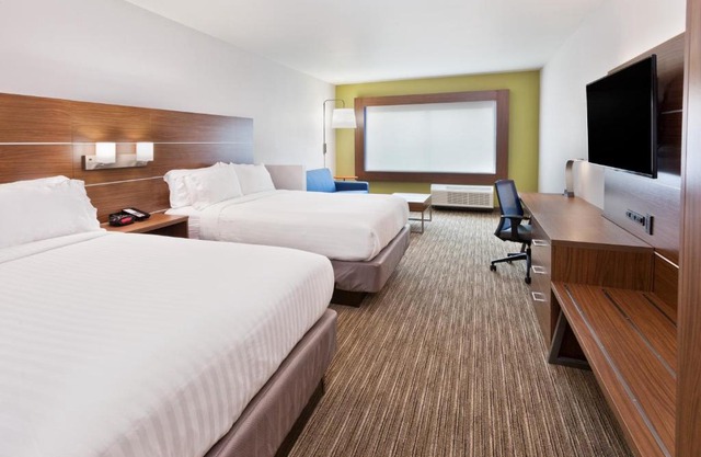 Holiday Inn Express Suites Cartersville Ihg Hotel 