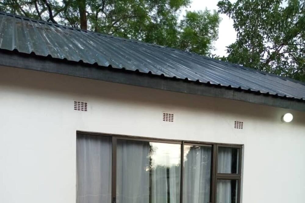 Lusaka Apartment | Fully furnished exclusive Studio