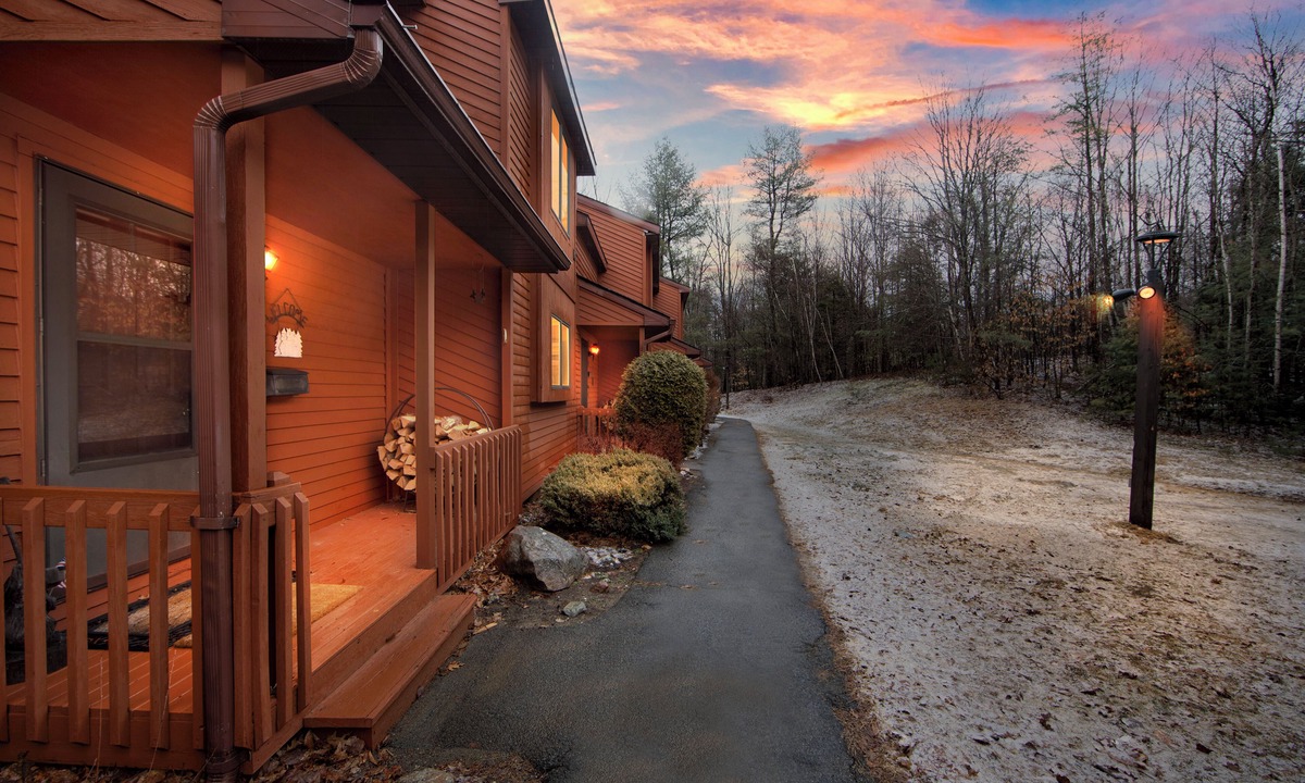 North Creek House | Near Skiing + Rafting | Heated Pool + Game Room | Pine Knot by AvantStay
