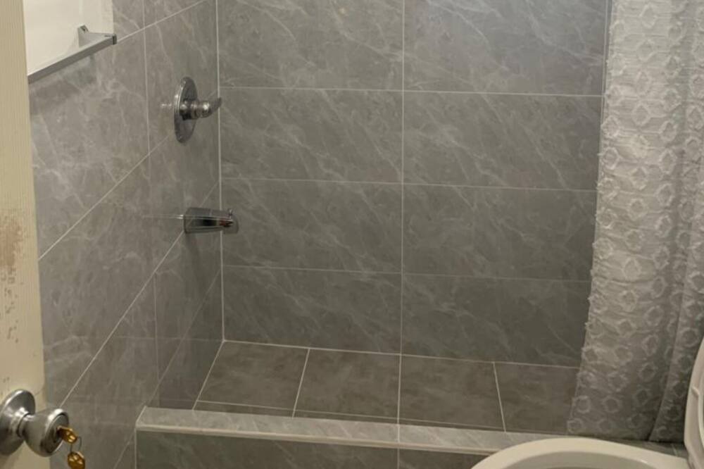 Photo of Bathroom in Mangilao