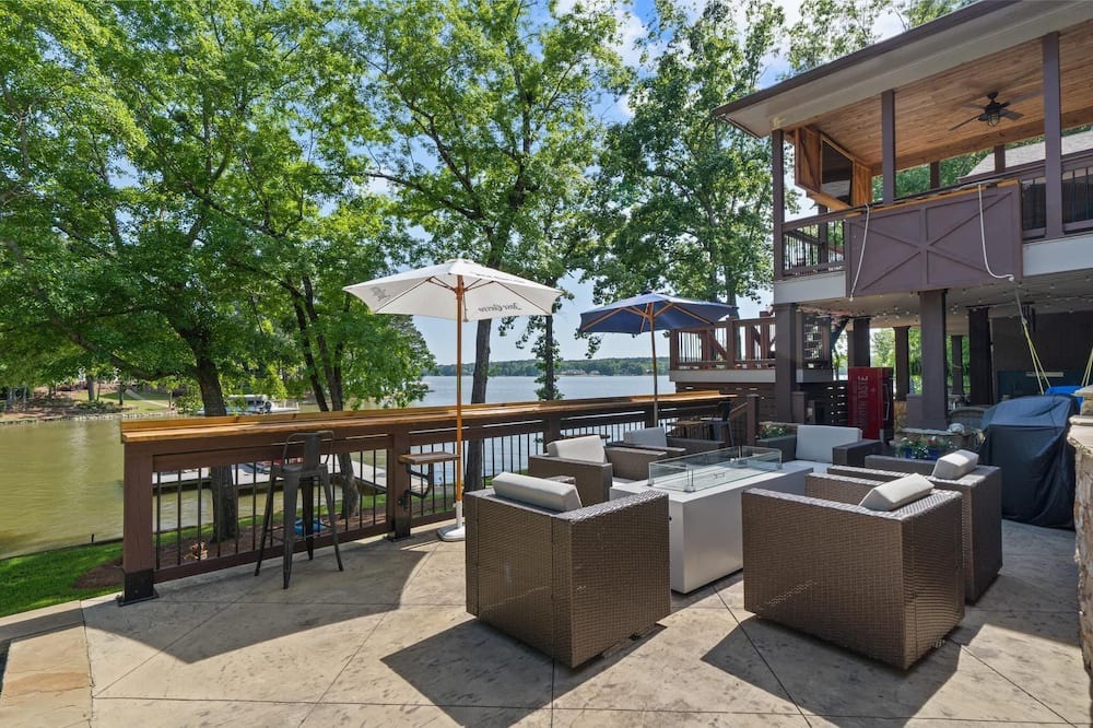 Photo of Outdoor in Reynolds Landing