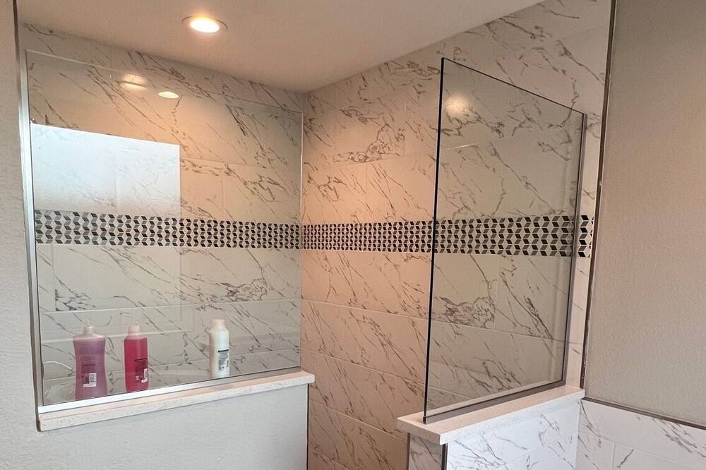 Photo of Bathroom in Desoto Lakes