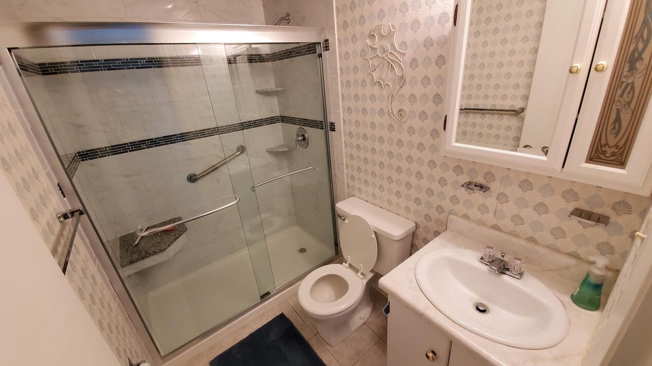 Photo of Bathroom in North Ocean City