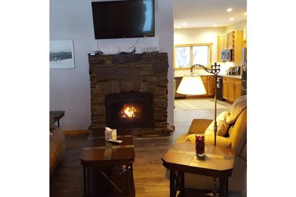 Photo of Livingroom in Great Valley