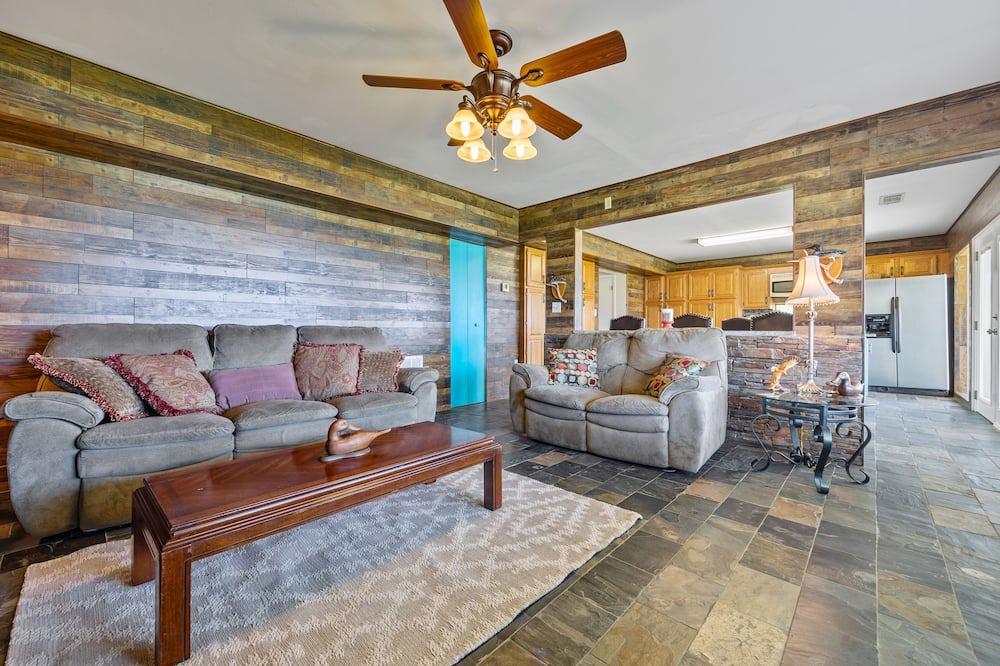 Photo of Livingroom in Greensboro