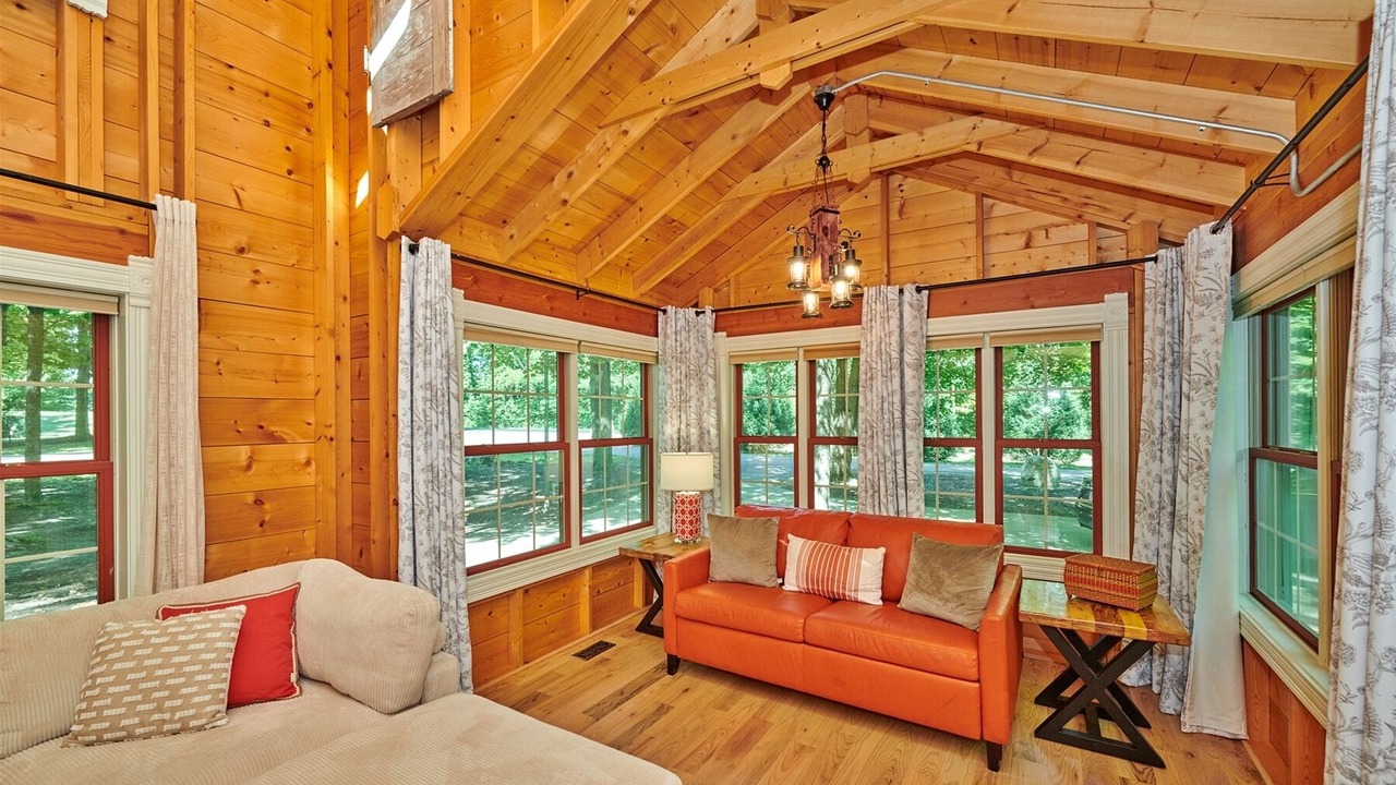 Photo of Livingroom in Fennville