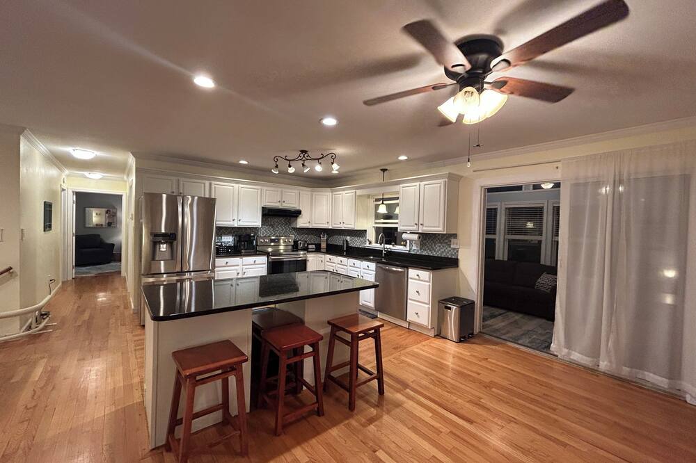 Photo of Bedroom in Warrensburg