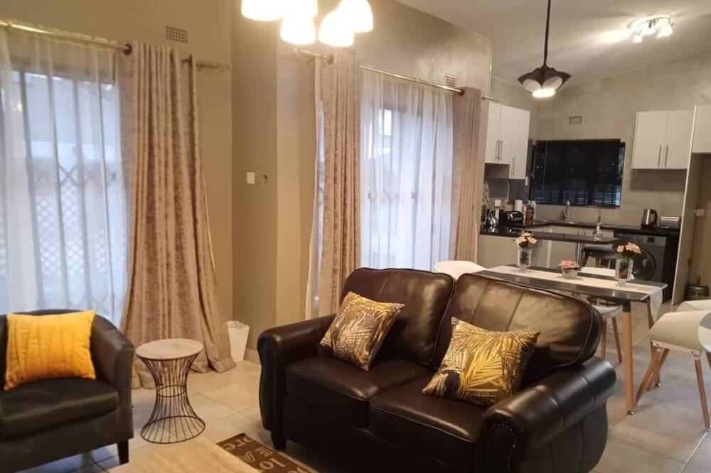 Photo of Livingroom in Bulawayo