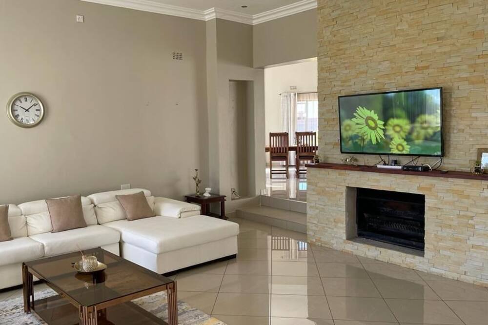 Photo of Livingroom in Bulawayo