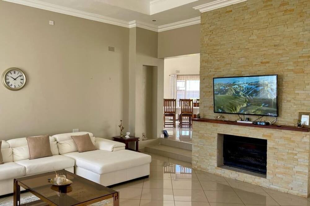Photo of Livingroom in Bulawayo