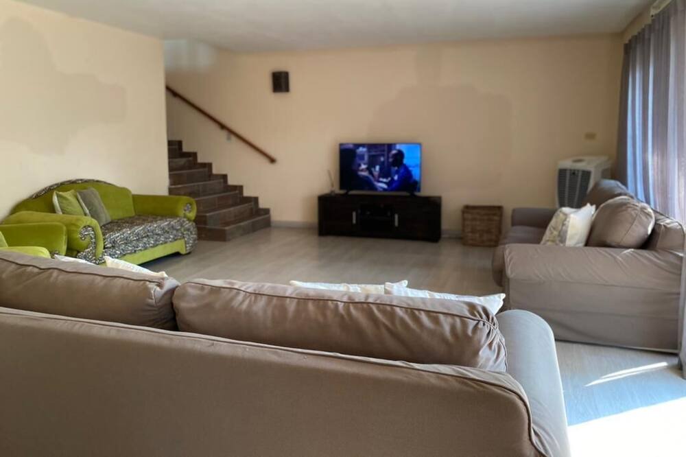 Photo of Livingroom in Bulawayo