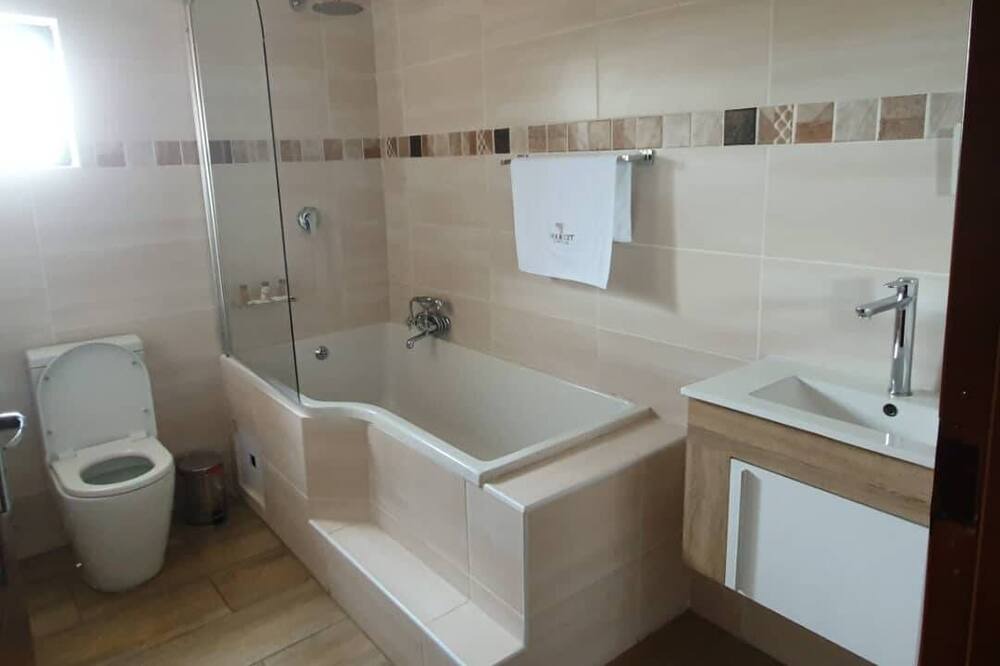 Photo of Bathroom in Letlhakane