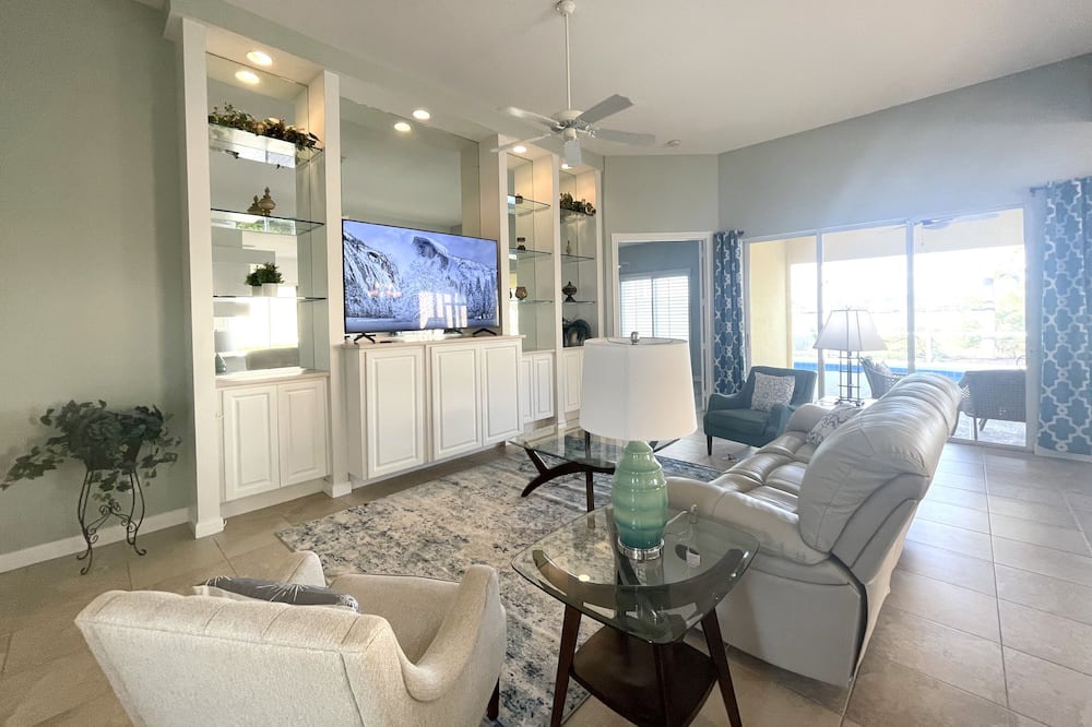 Photo of Livingroom in Palmer Ranch