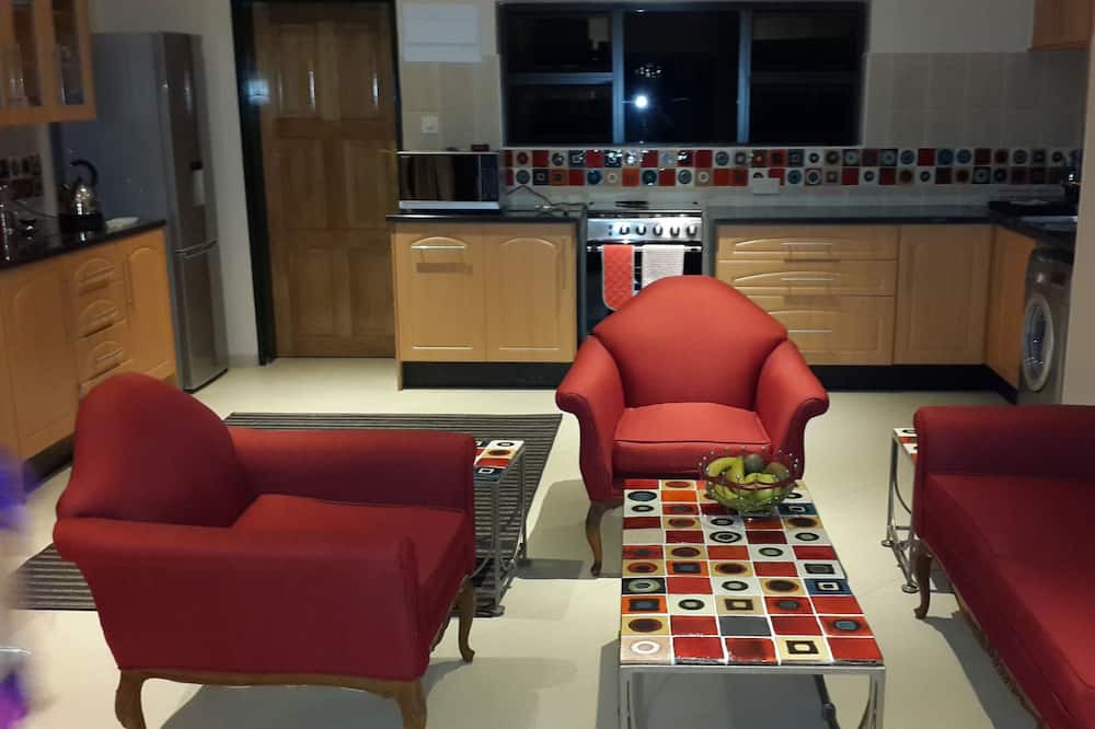 Photo of Livingroom in Harare East