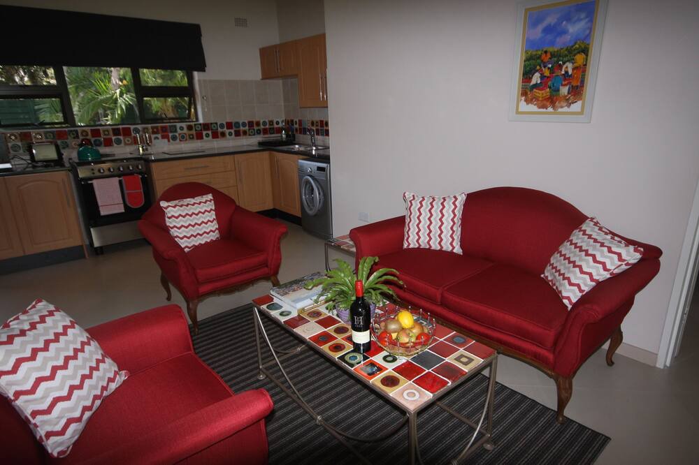 Photo of Livingroom in Harare East