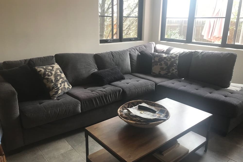 Photo of Livingroom in Eldorado at Santa Fe