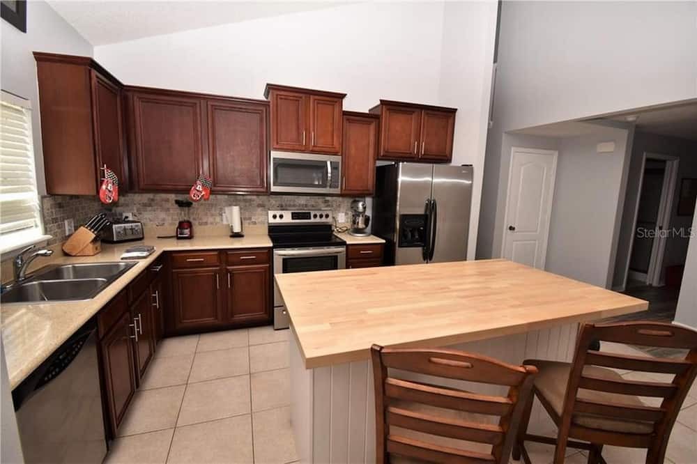 Photo of Kitchen in Sandy Ridge