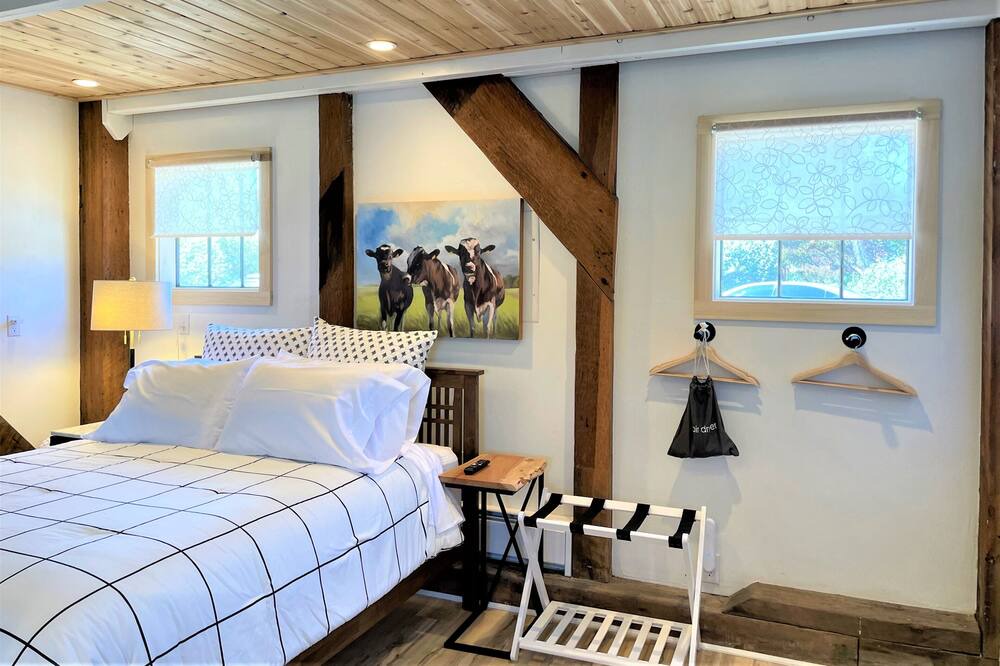 Photo of Bedroom in Mendocino