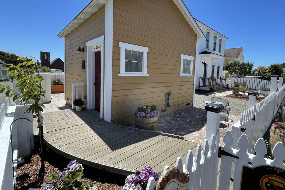 Photo of Others in Mendocino
