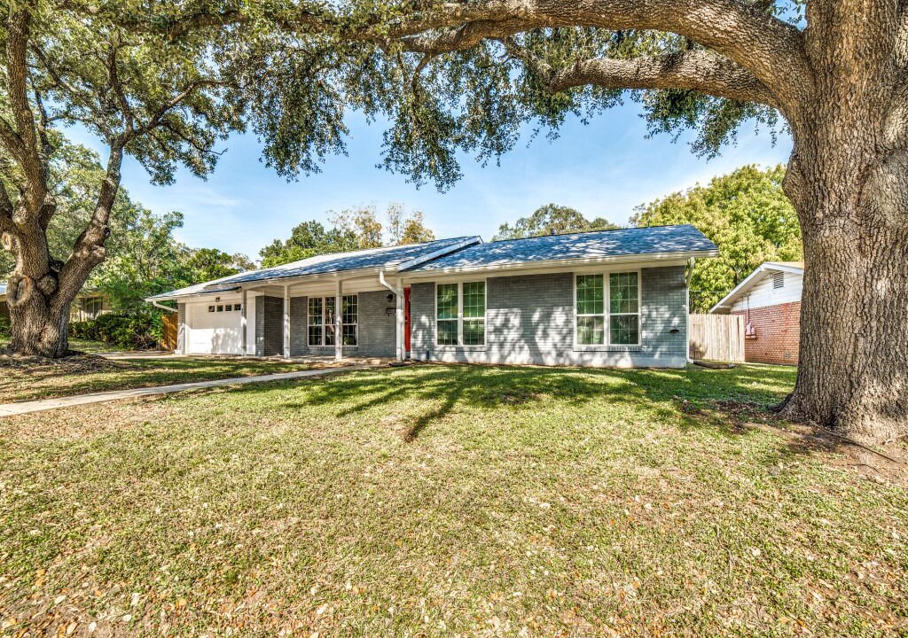 Photo of Outdoor in Shearer Hills - Ridgeview