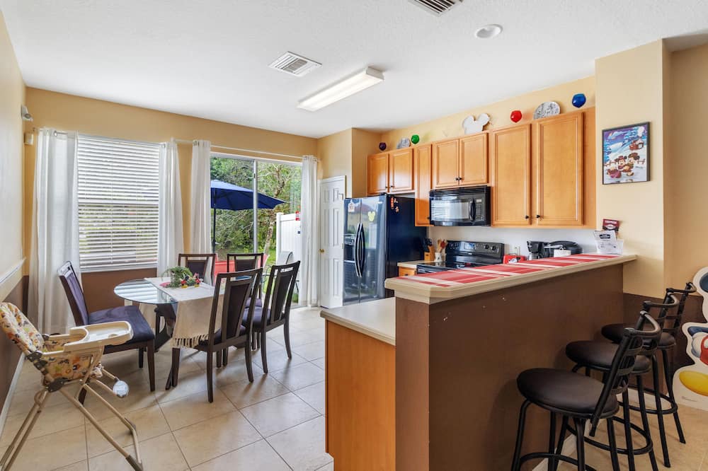 Photo of Kitchen in Crestwynd Bay