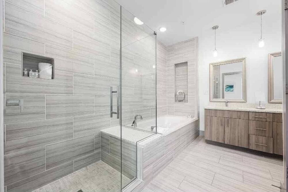 Photo of Bathroom in West Panama City Beach