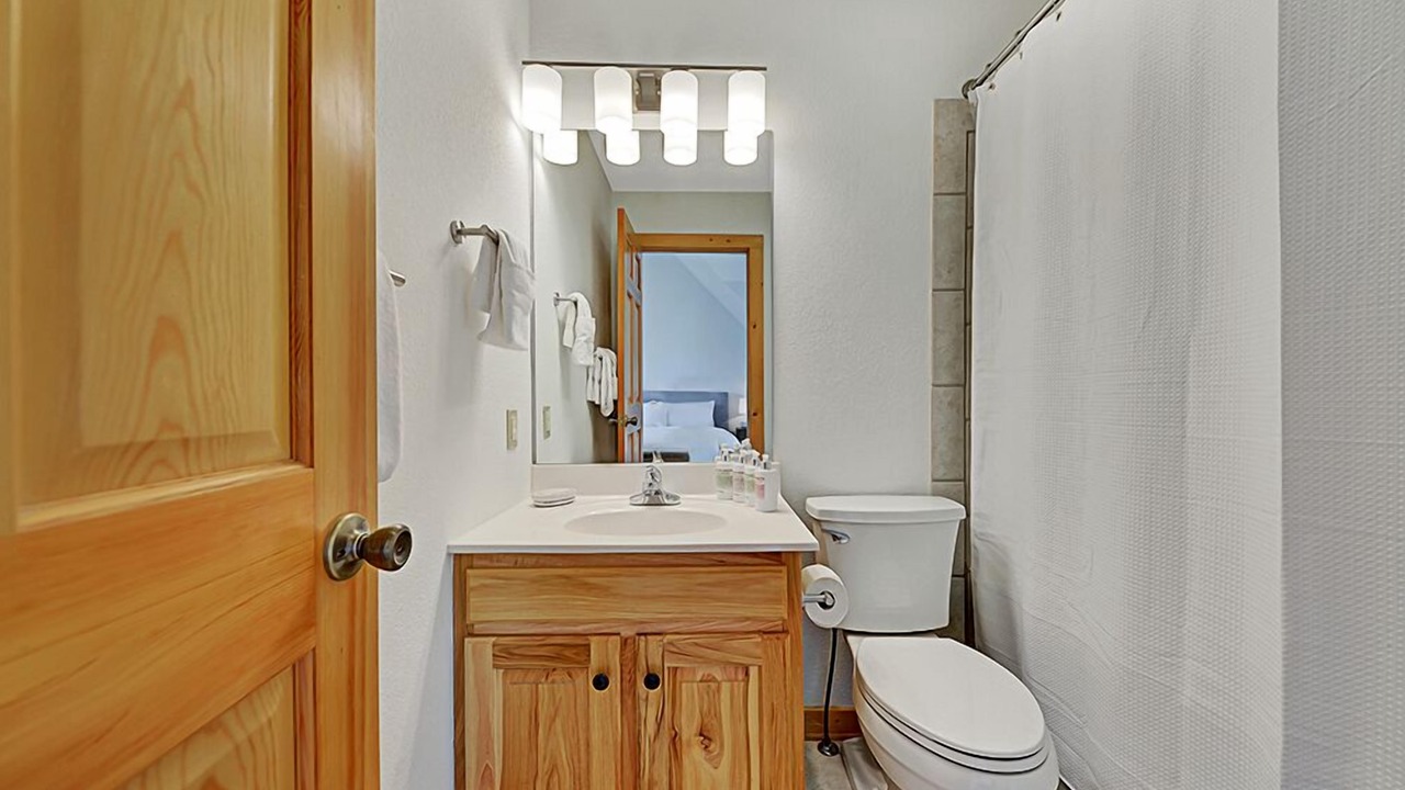 Photo of Bathroom in Wears Valley