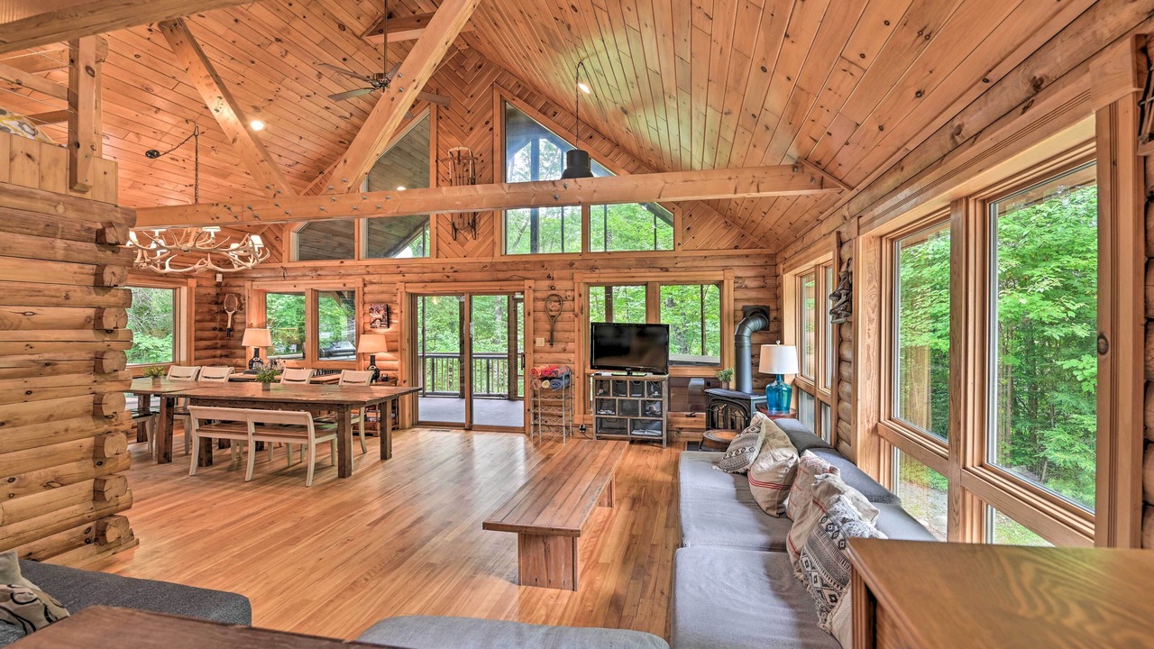 Photo of Livingroom in Warrensburg