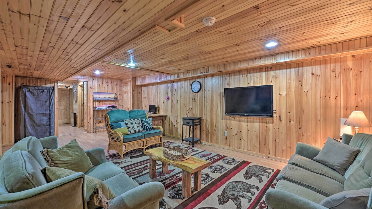 Photo of Livingroom in Warrensburg