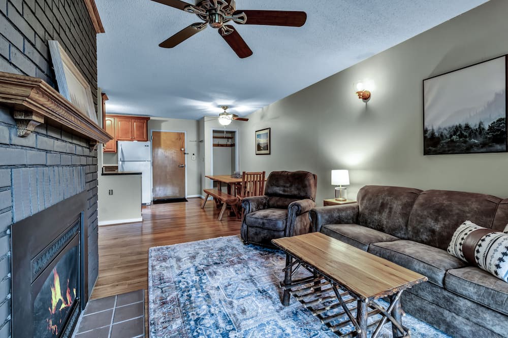 Photo of Livingroom in Great Valley