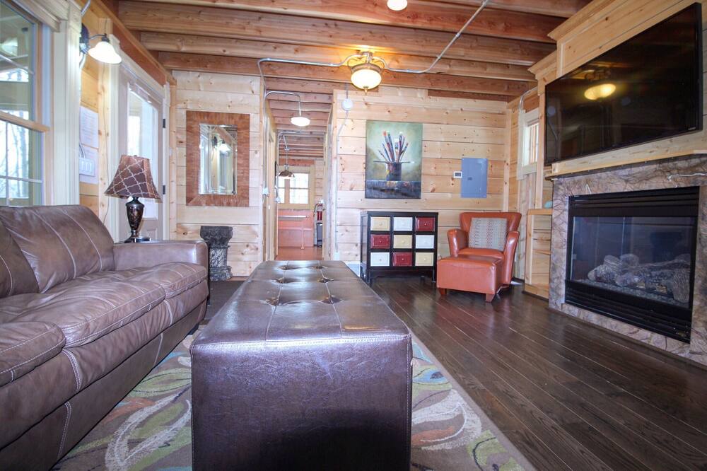 Photo of Livingroom in Fennville