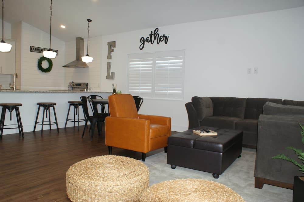 Photo of Livingroom in Alta Vista
