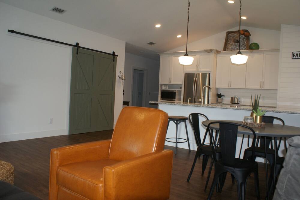 Photo of Livingroom in Alta Vista