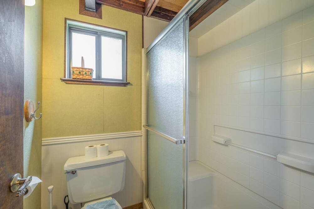 Photo of Bathroom in Chamberlands