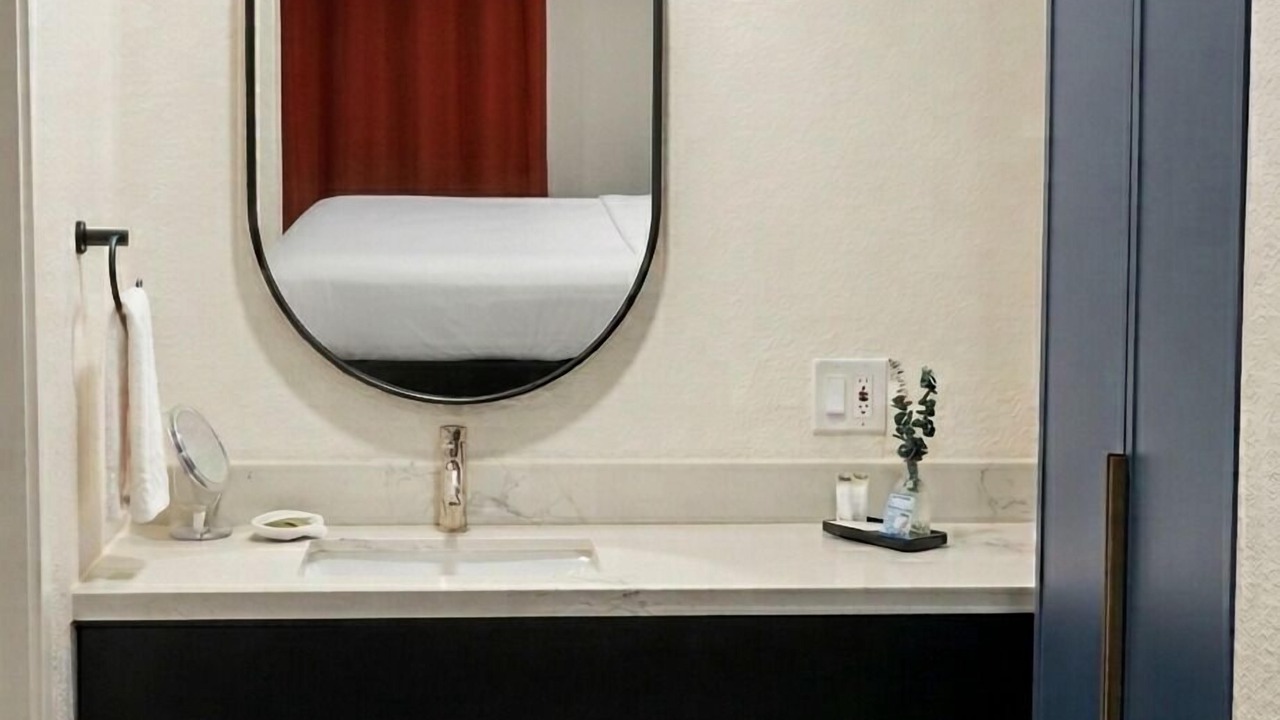 Photo of Bedroom in Willits