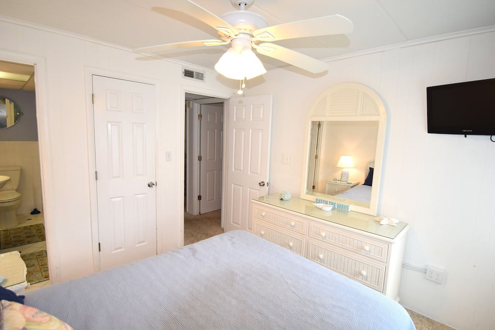 Photo of Bedroom in North Ocean City