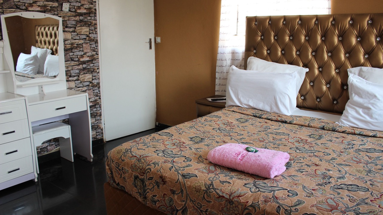 Photo of Bedroom in Cathedral Hill