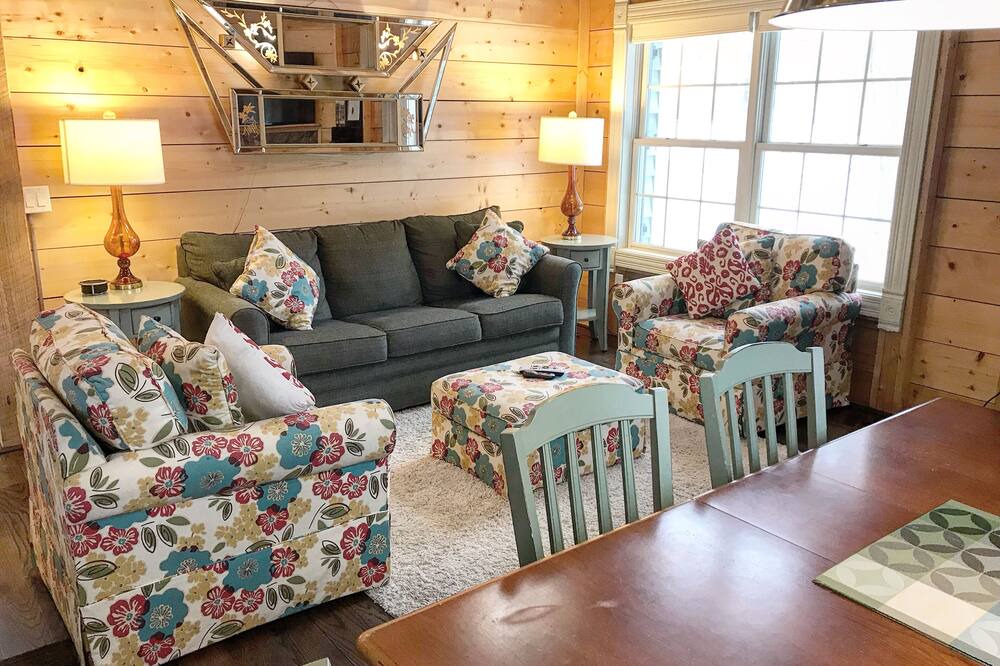 Photo of Livingroom in Fennville