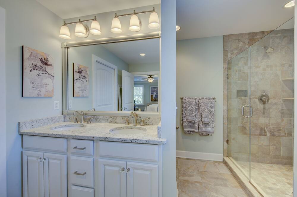Photo of Bathroom in Country Club Estates