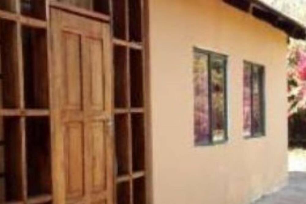 Photo of Outdoor in Kakumbi