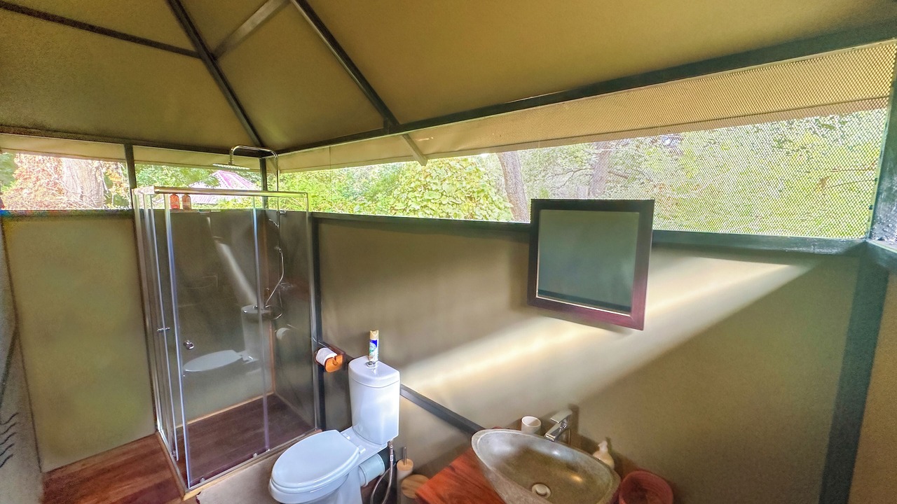 Photo of Bathroom in Kakumbi