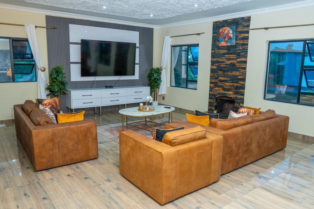 Photo of Livingroom in Harare East
