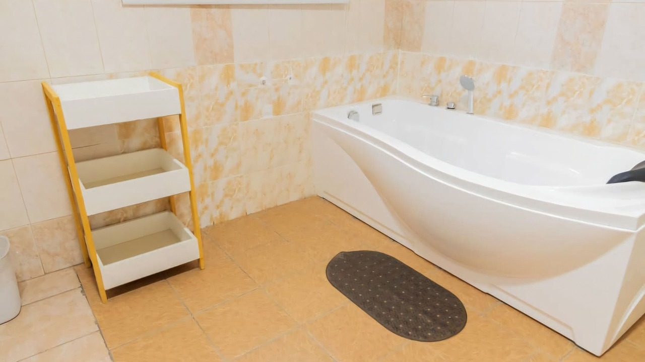 Photo of Bathroom in Molepolole