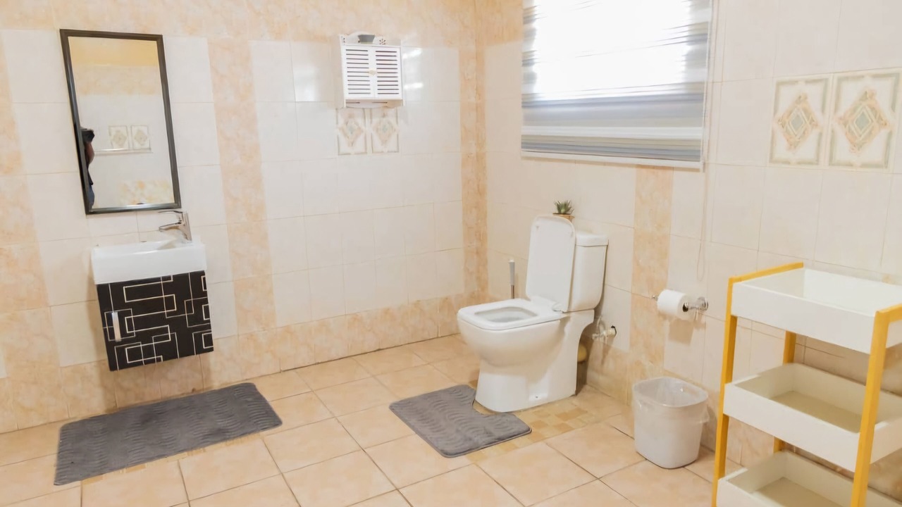 Photo of Bathroom in Molepolole