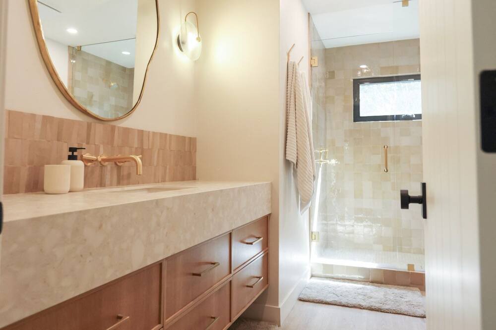 Photo of Bathroom in Kit Carson