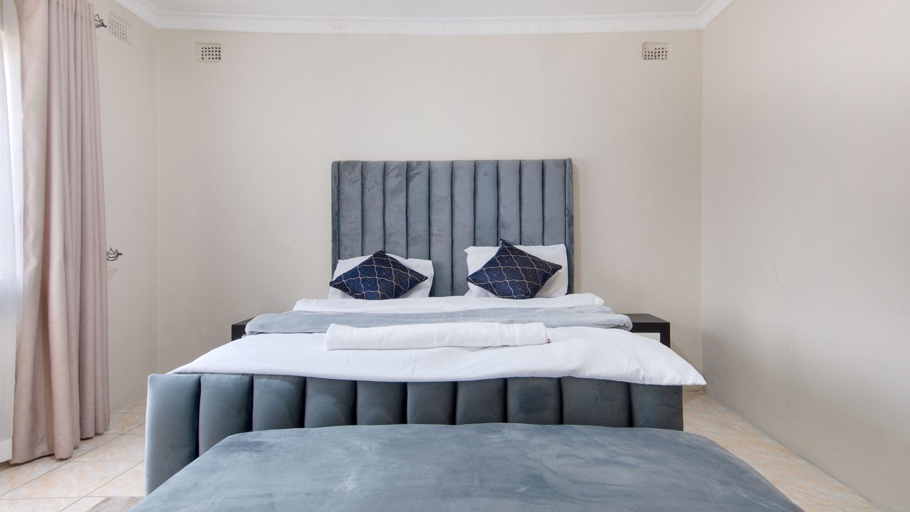Photo of Bedroom in Greendale