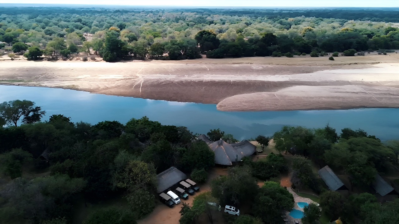 Photo of Outdoor in Kakumbi