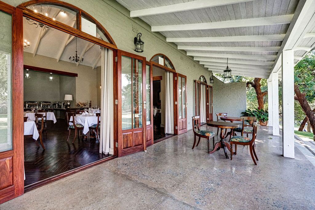 Photo of Livingroom in Harare East